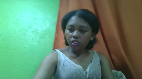 Snapshot of vierge28430 chatting on April 22, 3:02 pm vierge28430 online show from April 22, 3:02 pm