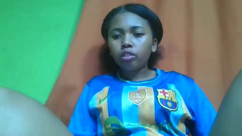 Snapshot of vierge28430 chatting on April 23, 12:29 pm vierge28430 online show from April 23, 12:29 pm