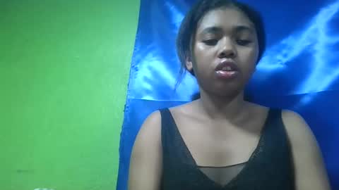 Snapshot of vierge28430 chatting on June 9, 2:56 am vierge28430 online show from June 9, 2:56 am