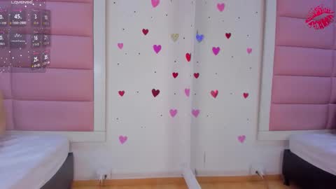 Snapshot of viioletta_18 chatting on September 15, 1:11 pm Violetta online show from September 15, 1:11 pm
