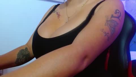 viioleta online show from January 12, 12:21 pm