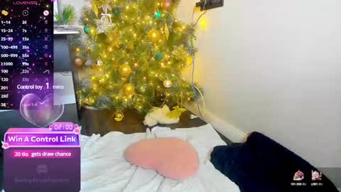 Snapshot of vik_and_love chatting on December 30, 4:20 am Vika online show from December 30, 4:20 am