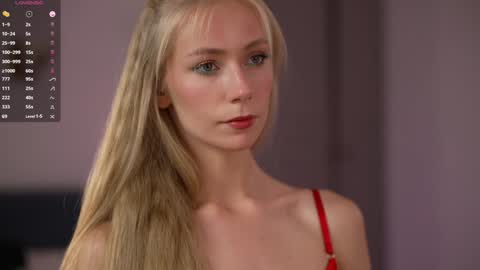 Snapshot of vika54784 chatting on October 13, 4:01 am vika54784 online show from October 13, 4:01 am
