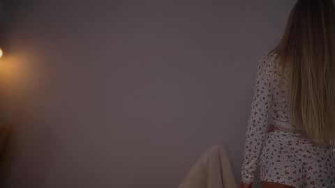 vika54784 online show from March 9, 10:19 am