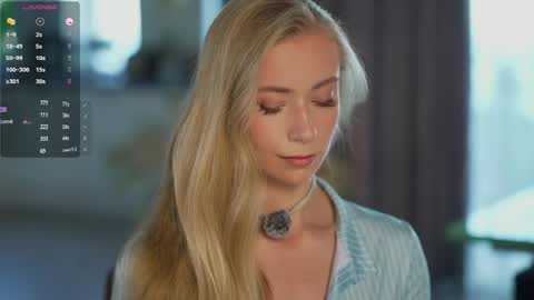Snapshot of vika54784 chatting on June 5, 2:40 am vika54784 online show from June 5, 2:40 am