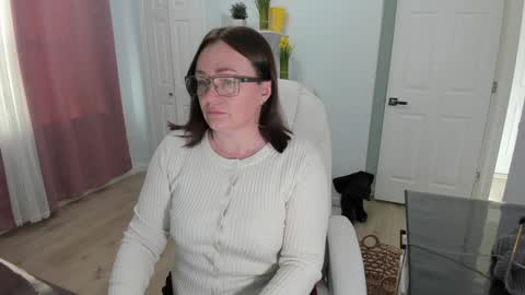 Ukrainian-woman online show from January 28, 8:15 pm