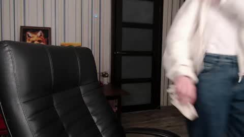 Vika online show from April 4, 4:59 pm