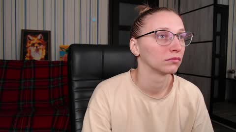 Vika online show from April 5, 4:04 pm