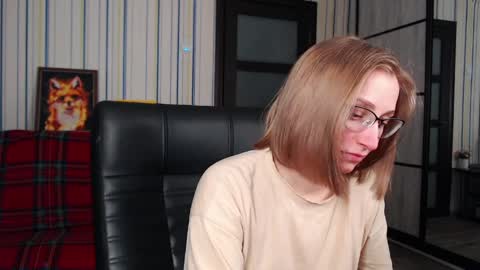 Vika online show from April 6, 7:48 pm