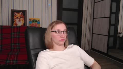 Vika online show from April 19, 4:39 pm