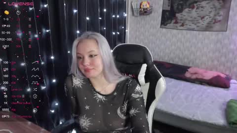 Snapshot of vikapowers chatting on December 12, 7:48 pm vikapowers online show from December 12, 7:48 pm