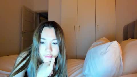 Snapshot of vikawels chatting on June 7, 10:02 pm Vika online show from June 7, 10:02 pm