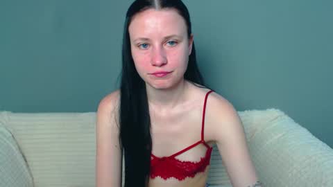 Snapshot of viki_kelt chatting on December 12, 11:47 pm Viki Kelt online show from December 12, 11:47 pm