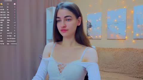 vikiberry online show from March 14, 3:12 am