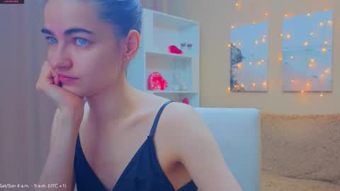 vikiberry online show from March 22, 3:10 am