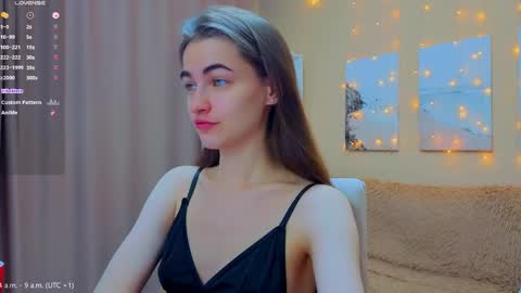 vikiberry online show from April 5, 3:04 am