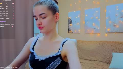 vikiberry online show from April 12, 4:17 am