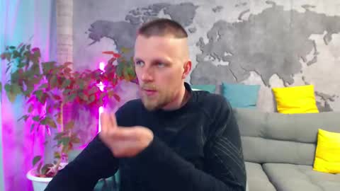 vikingchrisss online show from May 30, 10:34 am