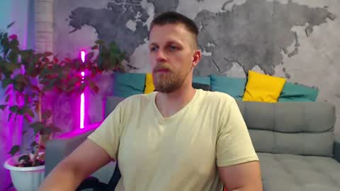 vikingchrisss online show from July 11, 10:07 am