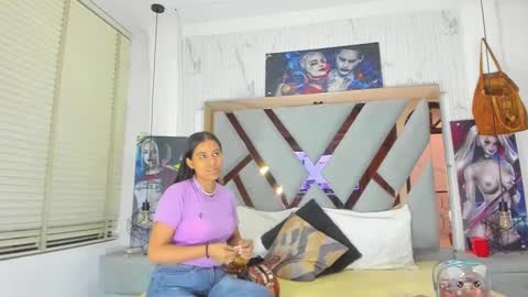 Snapshot of vikitomson chatting on January 8, 12:58 pm vikiTomson online show from January 8, 12:58 pm