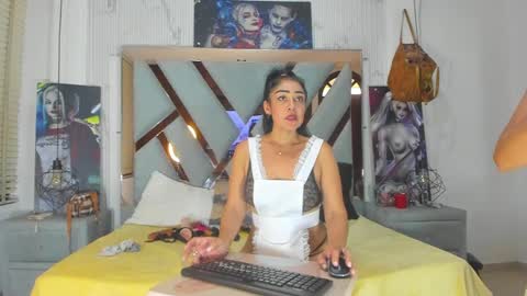 Snapshot of vikitomson chatting on January 9, 4:28 pm vikiTomson online show from January 9, 4:28 pm