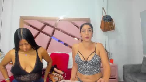 Snapshot of vikitomson chatting on January 29, 1:07 pm vikiTomson online show from January 29, 1:07 pm