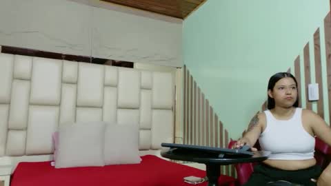 vikiTomson online show from March 3, 12:44 pm