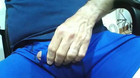 Snapshot of vikk67 chatting on May 26, 10:33 am vikk67 online show from May 26, 10:33 am