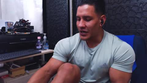 Viktor Herrera online show from September 12, 4:18 pm