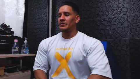 Viktor Herrera online show from September 15, 11:05 pm