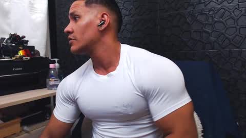 Viktor Herrera online show from September 30, 2:33 pm