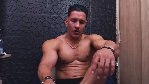 Viktor Herrera online show from October 24, 3:30 pm