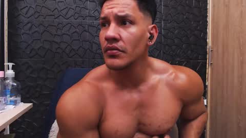 Viktor Herrera online show from October 26, 3:07 pm