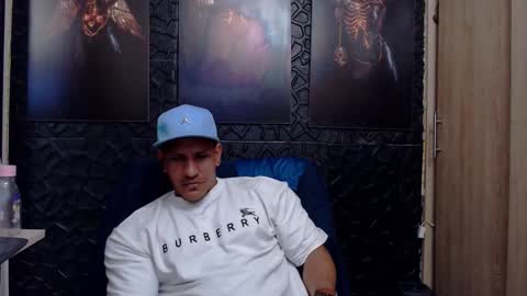 Viktor Herrera online show from March 10, 3:44 am