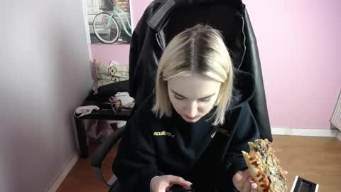 viktoria_lovely online show from March 26, 8:53 am