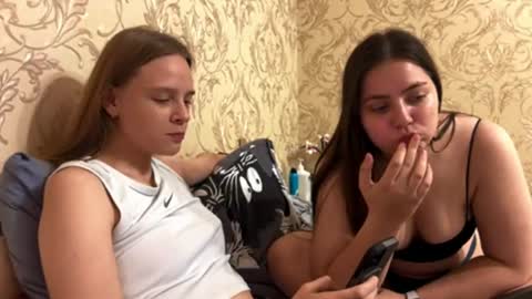 Snapshot of viktoriapfajfer838 chatting on June 12, 12:53 am viktoriapfajfer838 online show from June 12, 12:53 am