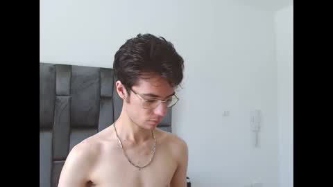 viktornoir online show from September 13, 3:45 pm