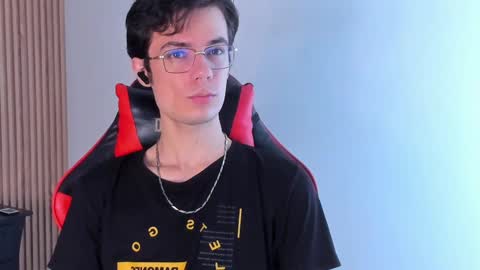 viktornoir online show from September 25, 12:20 pm