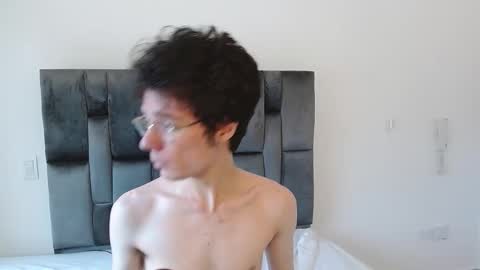 viktornoir online show from October 23, 7:12 pm