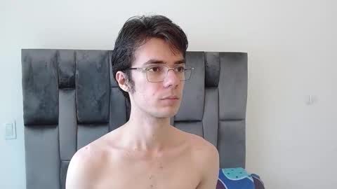 viktornoir online show from October 26, 6:03 pm