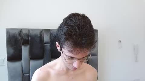 viktornoir online show from October 31, 3:57 pm