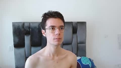 viktornoir online show from November 4, 2:27 pm