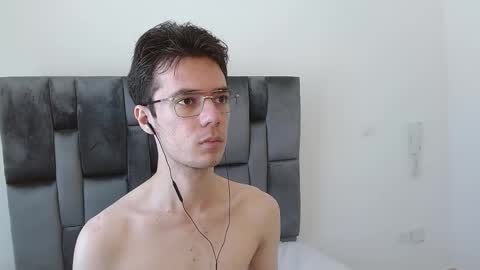 viktornoir online show from November 7, 3:01 pm