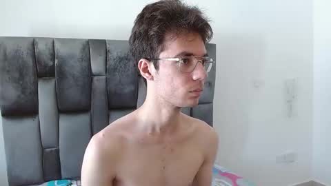 viktornoir online show from November 12, 3:34 pm