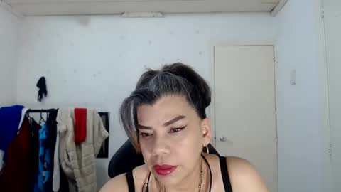 VIKY ADAMS online show from February 26, 1:52 pm