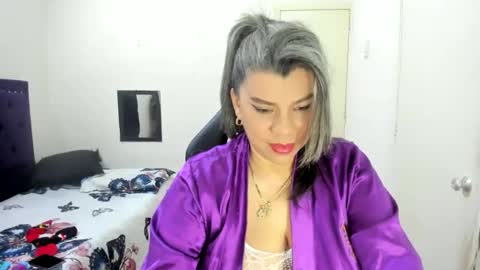 Snapshot of vikyadams chatting on December 15, 12:37 am VIKY ADAMS online show from December 15, 12:37 am