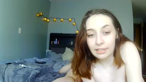 Snapshot of vileshawtyy chatting on June 16, 1:36 pm Vileshawtyy online show from June 16, 1:36 pm