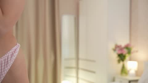 Snapshot of villanelle_l chatting on December 2, 2:19 pm Lana online show from December 2, 2:19 pm