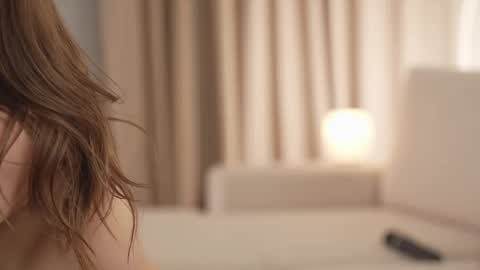 Snapshot of villanelle_l chatting on March 1, 7:04 pm Lana online show from March 1, 7:04 pm