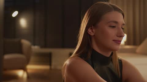 Snapshot of villanelle_l chatting on November 8, 12:16 pm Lana online show from November 8, 12:16 pm